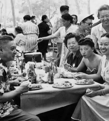 Mabel Hong (second from right, standing) at Chinese American Citizens Alliance picnic, 1950s