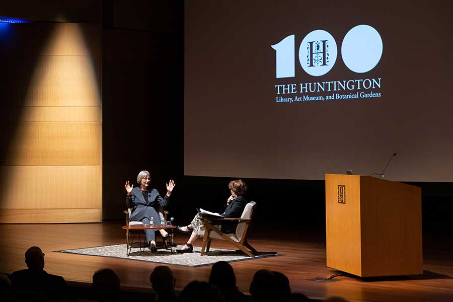 Huntington President Karen R. Lawrence (right) welcomed Drew Gilpin Faust, former president of Harvard University, to Rothenberg Hall for the “Why It Matters” event on Feb. 27. Photo by Sarah M. Golonka.