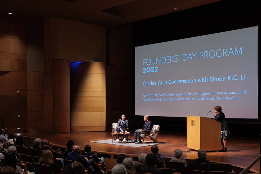 Huntington President Karen R. Lawrence (right) welcomed acclaimed writer Charles Yu (left) and Huntington Trustee Simon K.C. Li to the Founders’ Day event at Rothenberg Hall on March. Photo by Sarah M. Golonka.